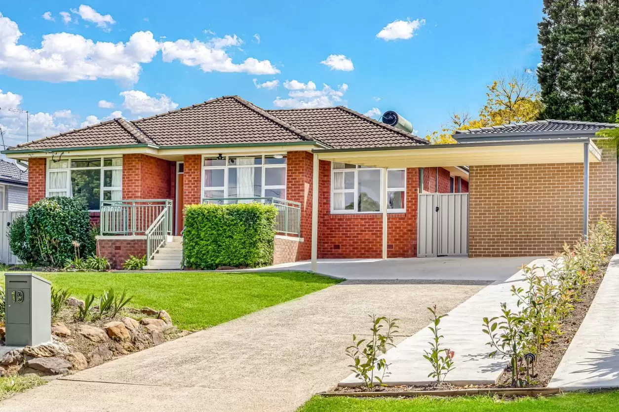 19 Wyldwood Crescent, Baulkham Hills For Lease by Louis Carr Real Estate - image 1