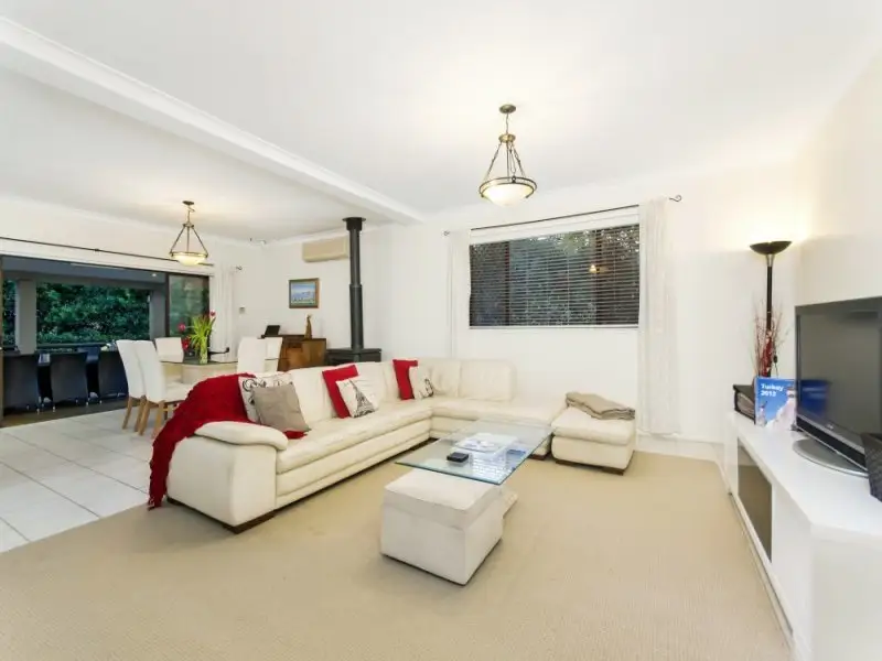 8 Range Road, West Pennant Hills Sold by Louis Carr Real Estate - image 4