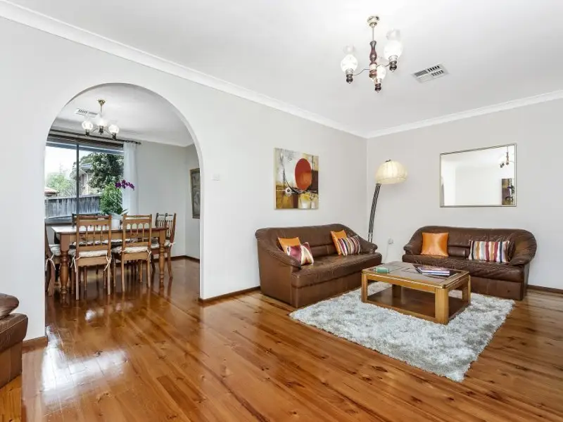 7 Rossian Place, Cherrybrook Sold by Louis Carr Real Estate - image 5