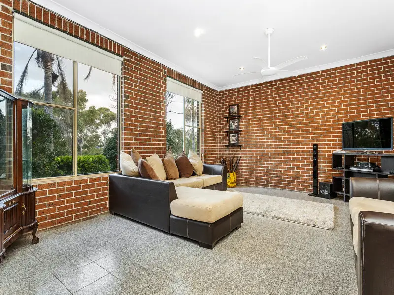 44 Appletree Drive, Cherrybrook Sold by Louis Carr Real Estate - image 5