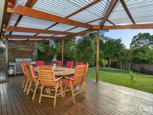 43 Manuka Circle, Cherrybrook Sold by Louis Carr Real Estate