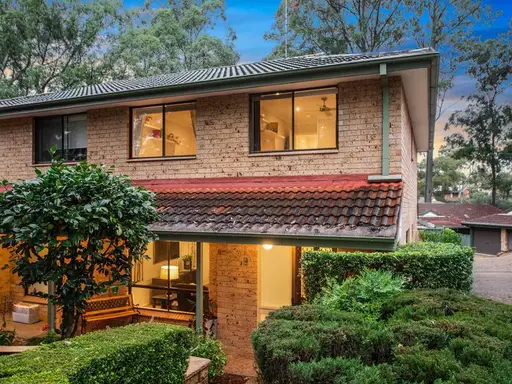 4/50 Shepherds Drive, Cherrybrook Sold by Louis Carr Real Estate