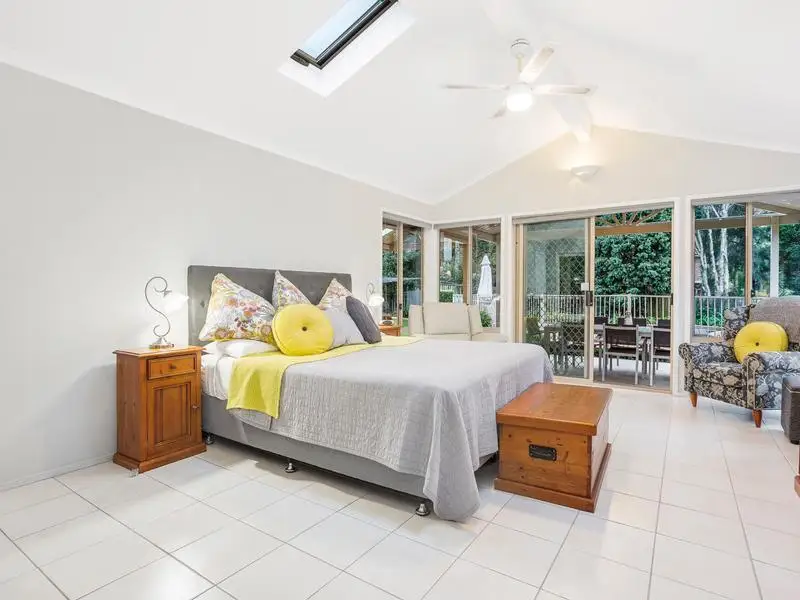 3 De La Salle Place, Castle Hill Sold by Louis Carr Real Estate - image 7