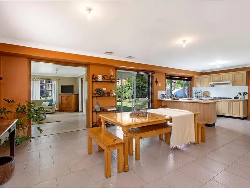 12 Longworth Crescent, Castle Hill Sold by Louis Carr Real Estate - image 5