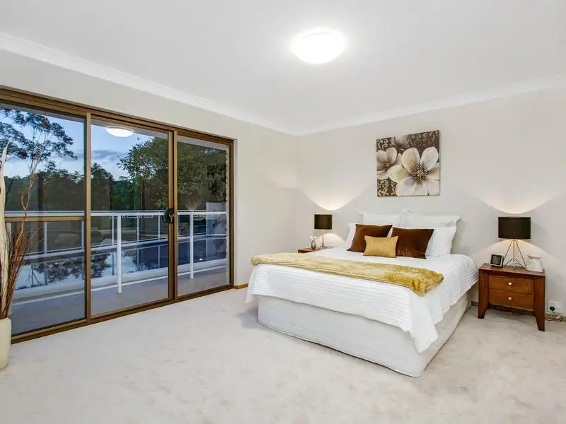 25 Pogson Drive, Cherrybrook Sold by Louis Carr Real Estate - image 5