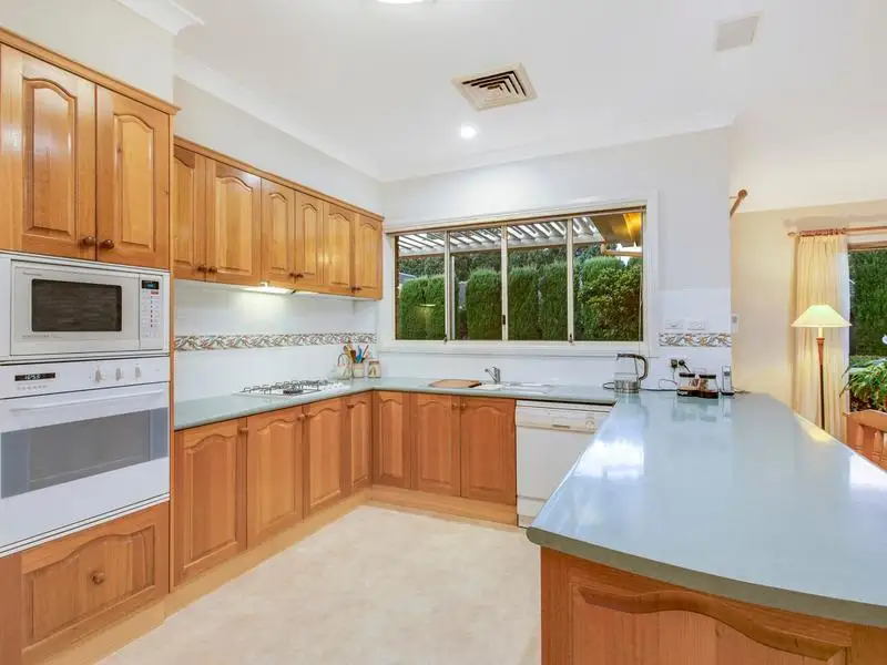 10 Chapel Close, Cherrybrook Sold by Louis Carr Real Estate - image 2