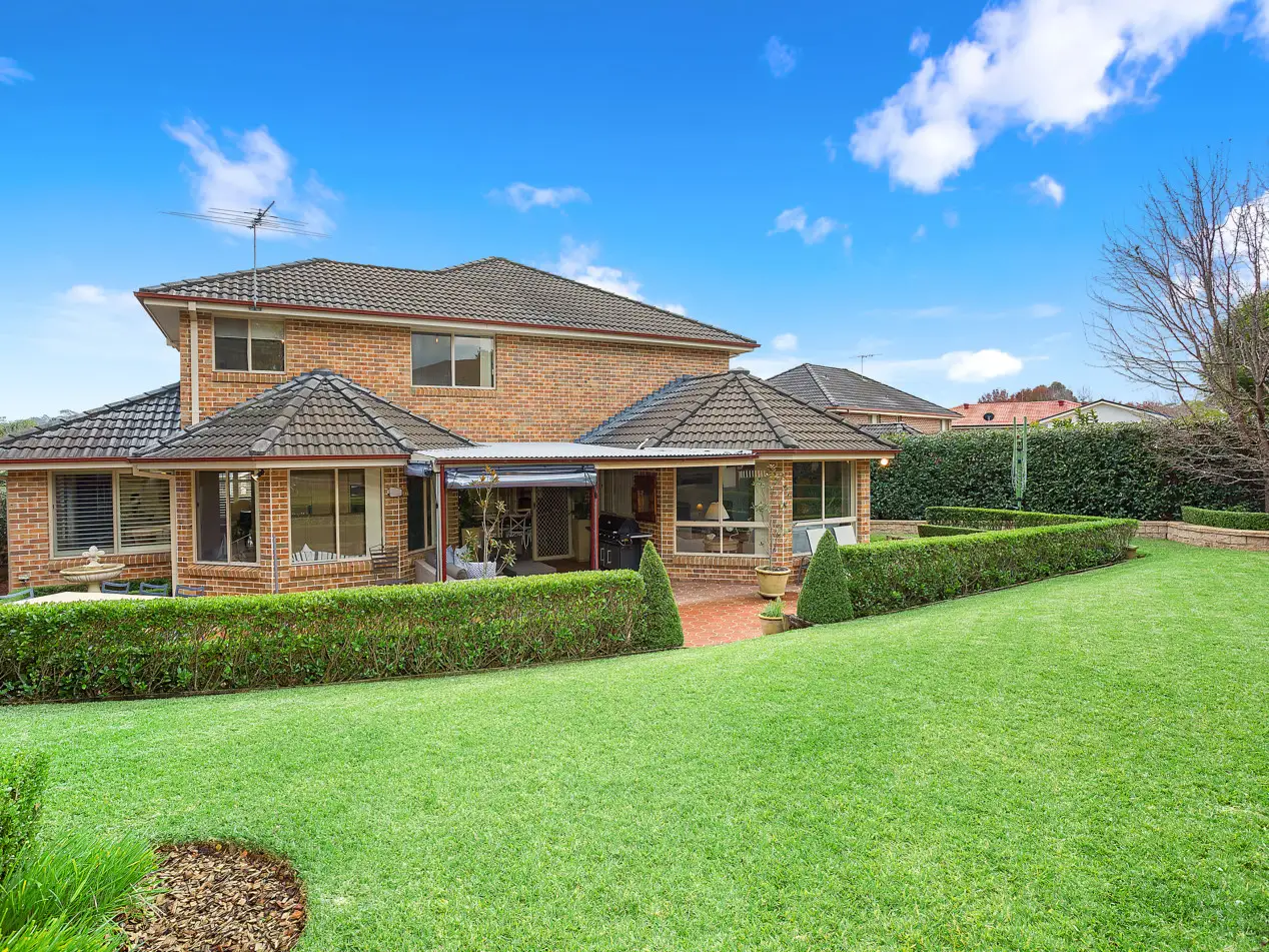 7 Lydham Place, Castle Hill Sold by Louis Carr Real Estate - image 4