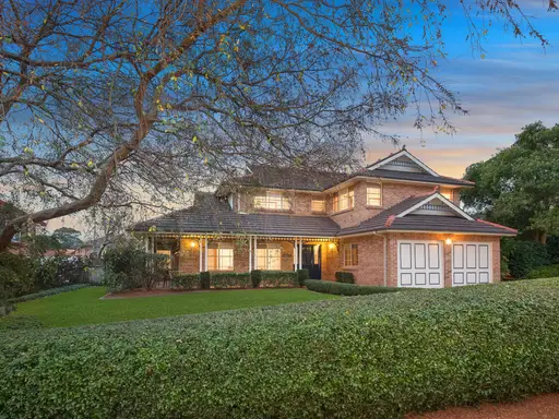 40 Westminster Drive, Castle Hill Sold by Louis Carr Real Estate