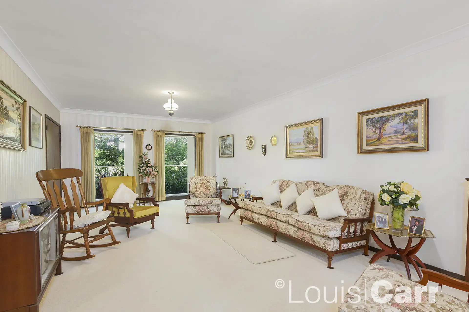 Photo #5: 8-10 Yanderra Grove, Cherrybrook - Sold by Louis Carr Real Estate