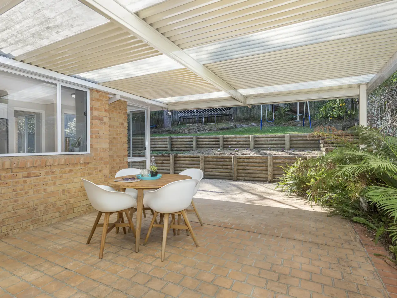 64 Ravensbourne Circuit, Dural Sold by Louis Carr Real Estate - image 5