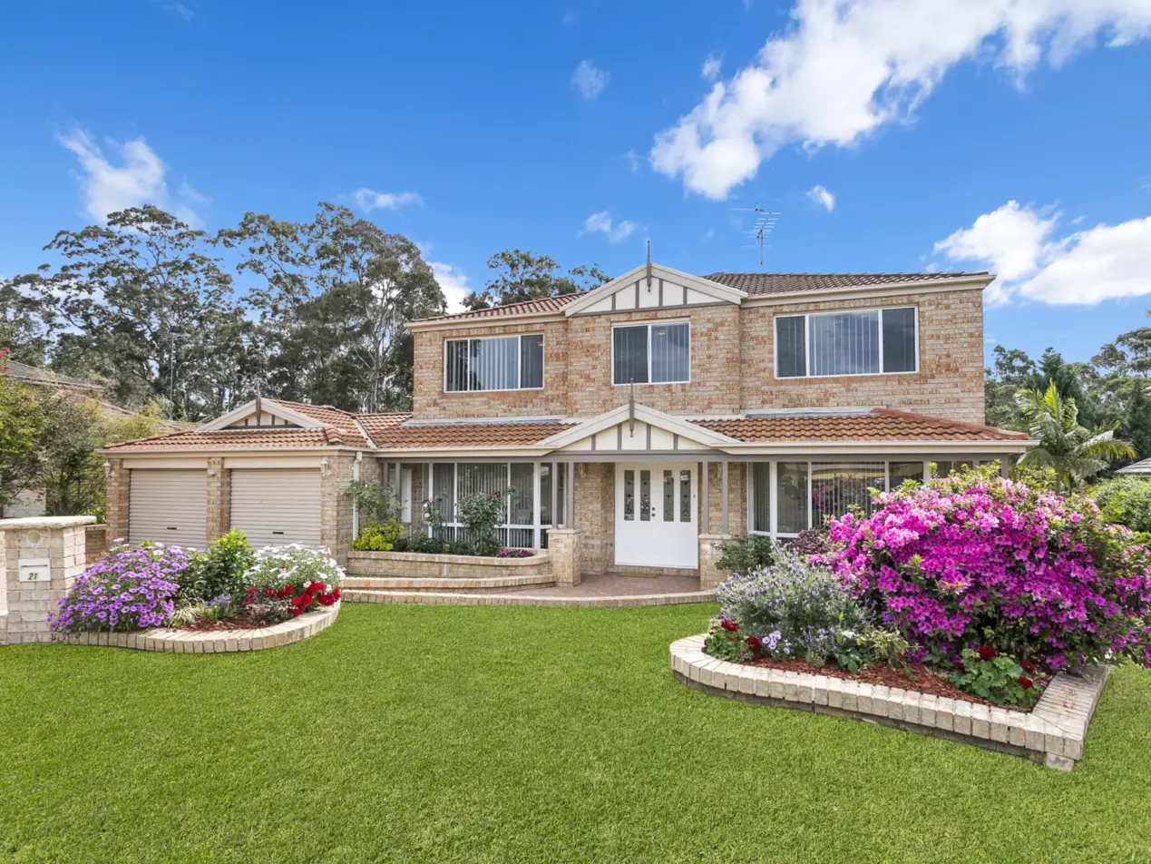 21 Broadoak Place, Castle Hill Sold by Louis Carr Real Estate - image 1