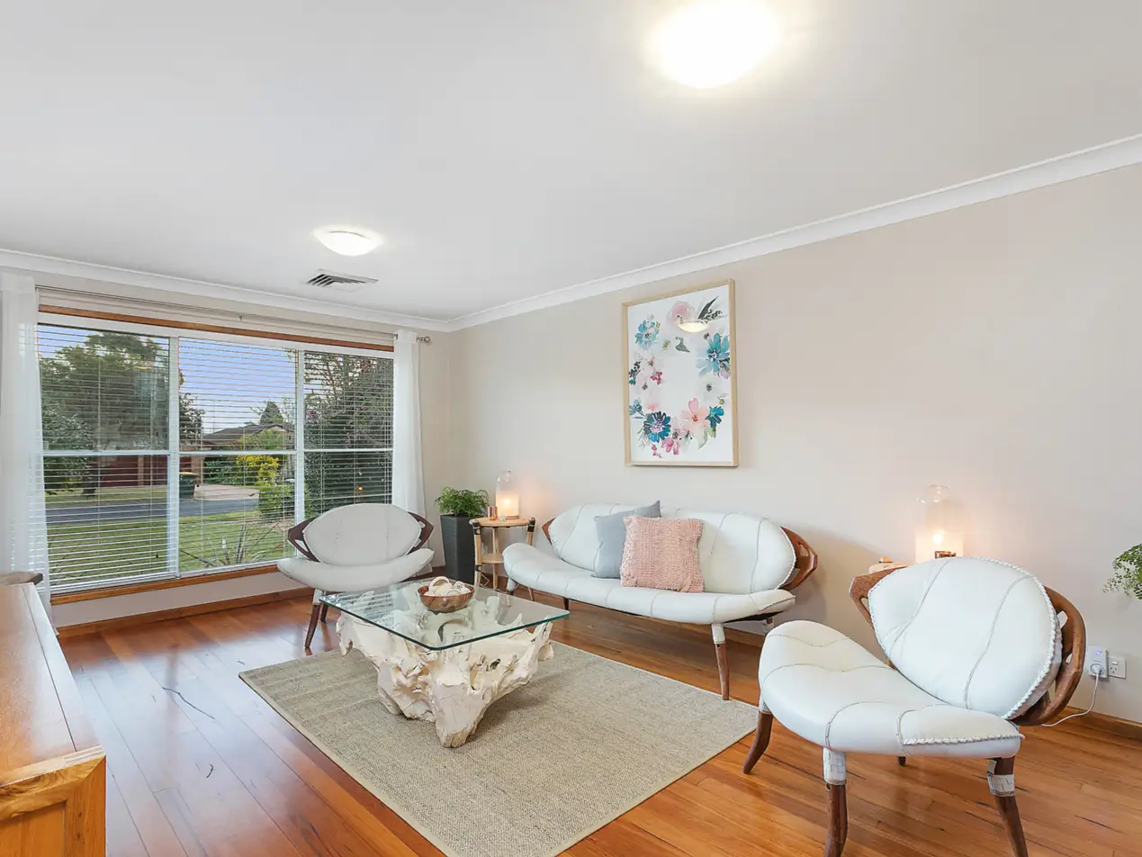 47 Yanderra Grove, Cherrybrook Sold by Louis Carr Real Estate - image 2