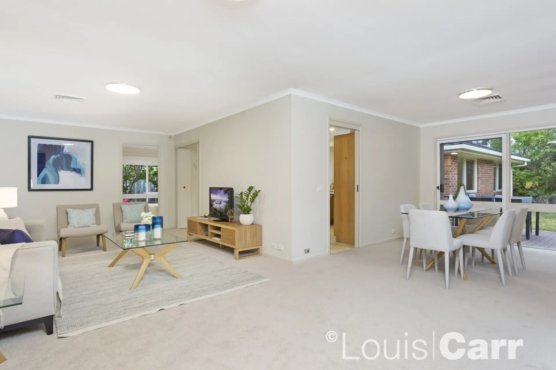 Photo #2: 9 Pogson Drive, Cherrybrook - Sold by Louis Carr Real Estate