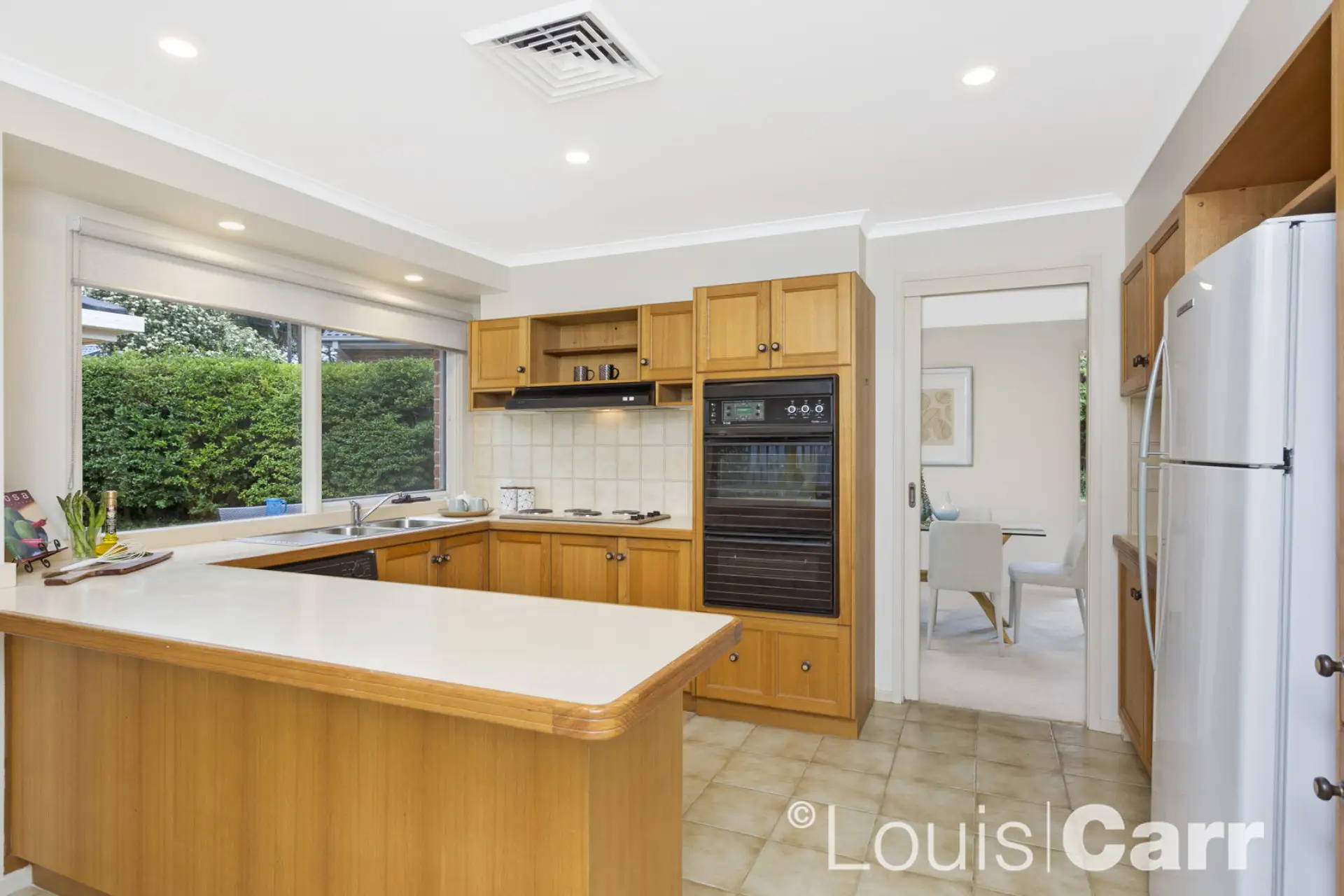Photo #4: 9 Pogson Drive, Cherrybrook - Sold by Louis Carr Real Estate