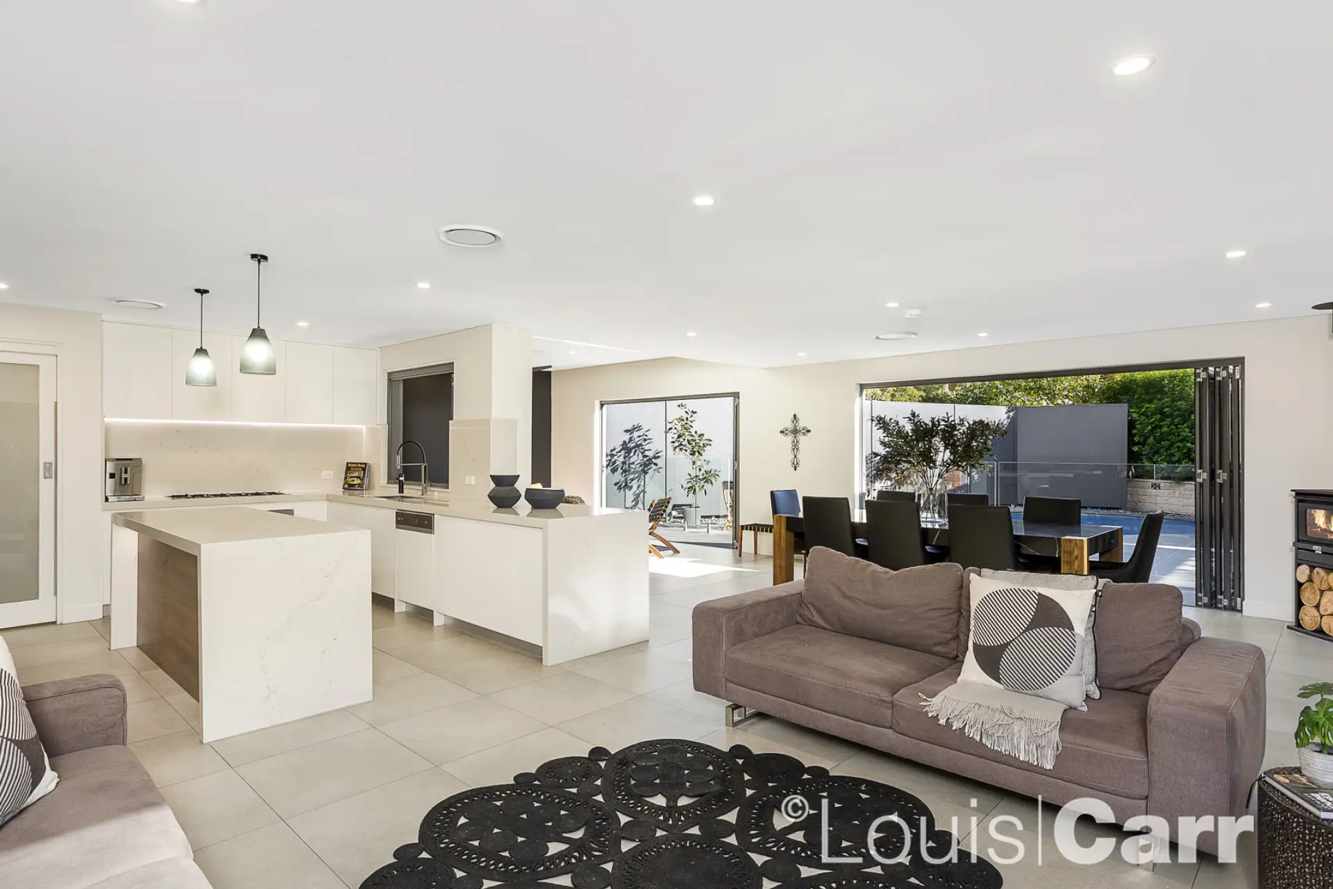 7 Pogson Drive, Cherrybrook Sold by Louis Carr Real Estate - image 5