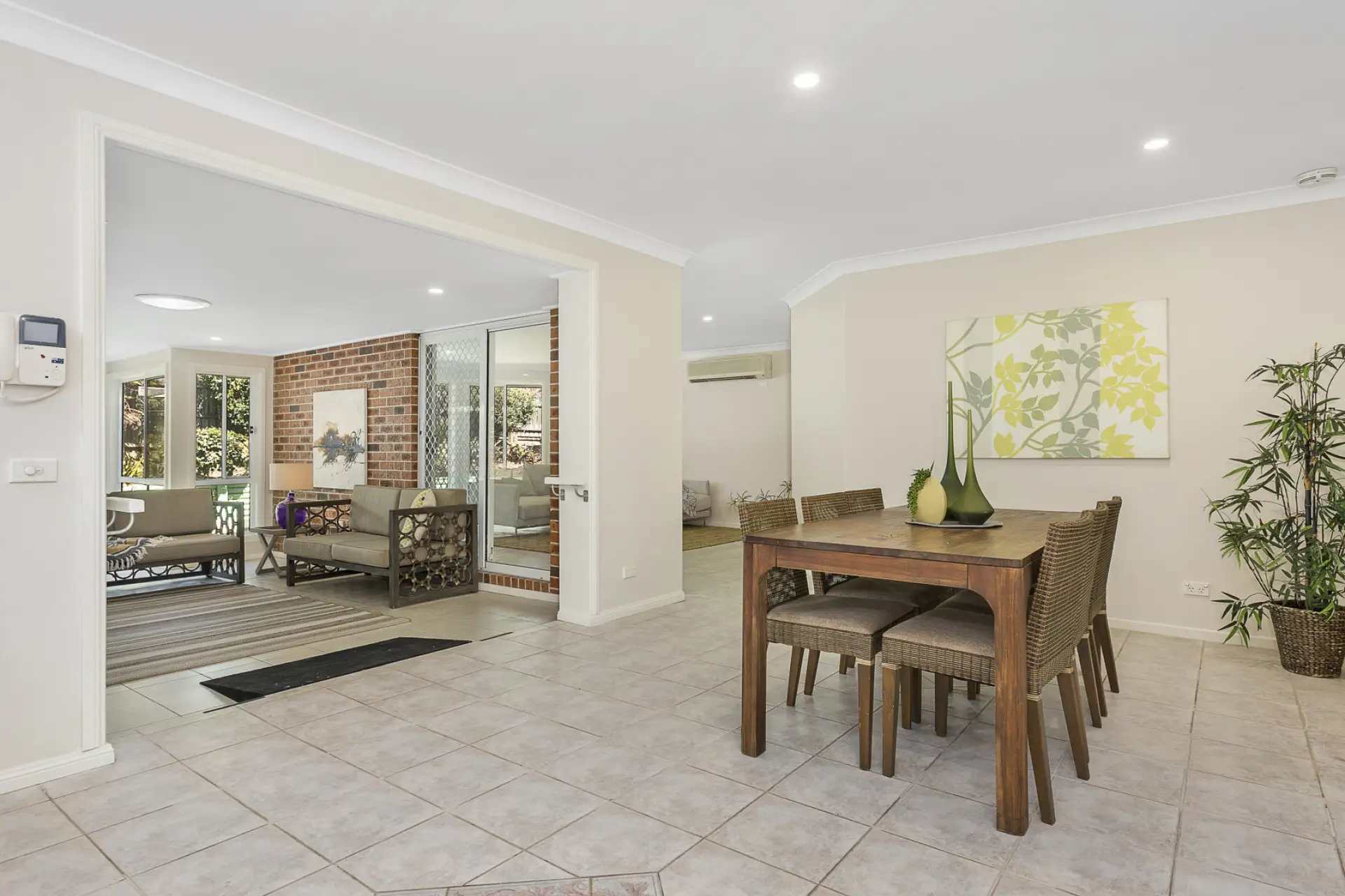 76 Franklin Road, Cherrybrook Sold by Louis Carr Real Estate - image 3