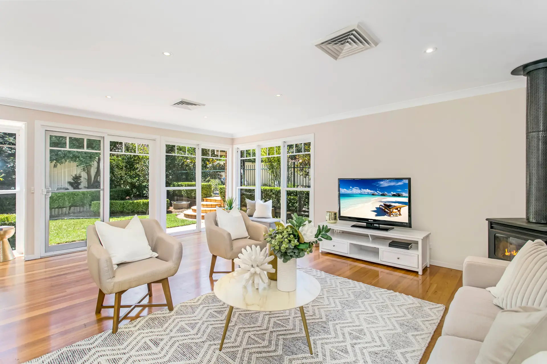 172 Purchase Road, Cherrybrook Sold by Louis Carr Real Estate - image 3