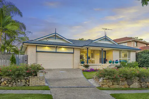 32 Barrington Drive, Dural Sold by Louis Carr Real Estate