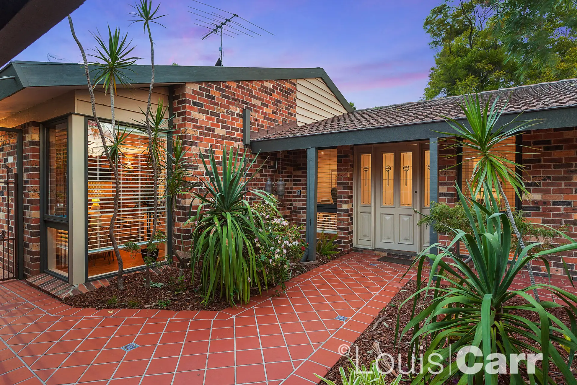 26 Macquarie Drive, Cherrybrook Sold by Louis Carr Real Estate - image 2