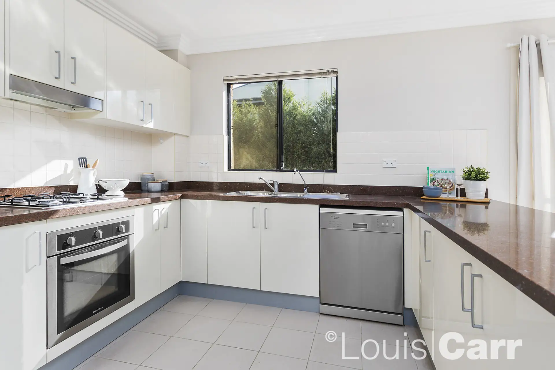 47/12-18 Hume Avenue, Castle Hill Sold by Louis Carr Real Estate - image 3
