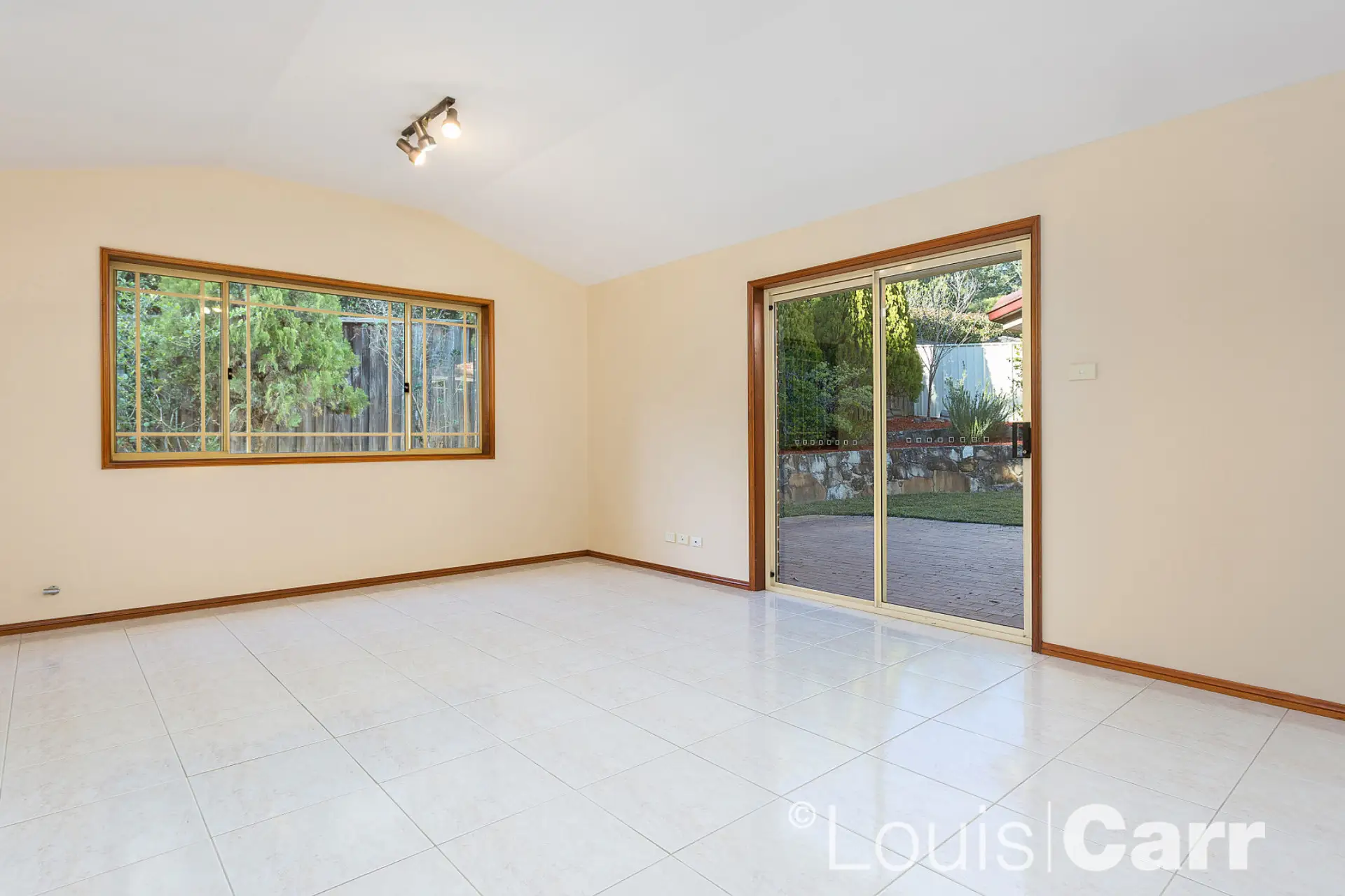 Photo #3: 9 Parkwood Close, Castle Hill - Sold by Louis Carr Real Estate