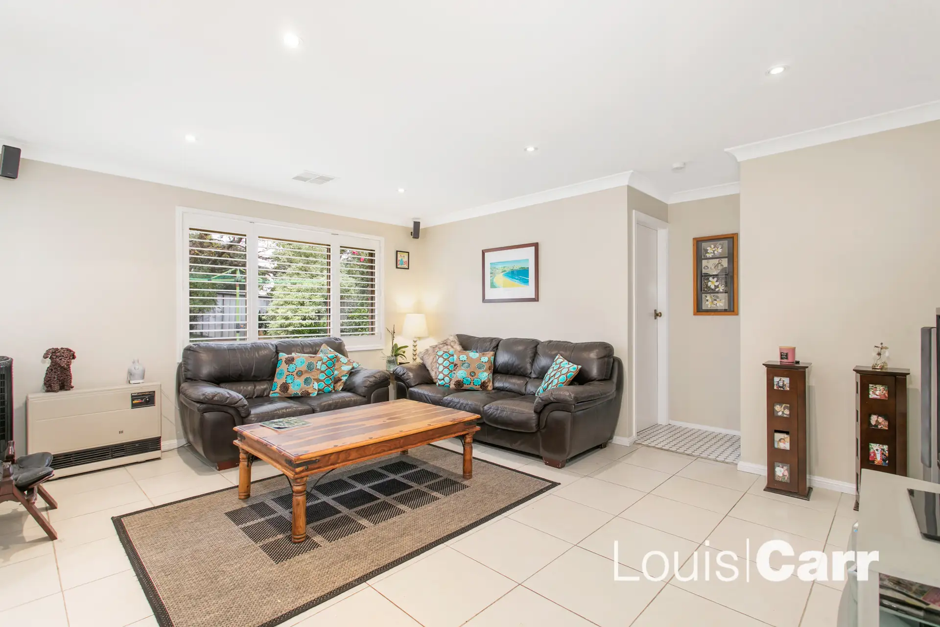 7 Dunley Place, Castle Hill Sold by Louis Carr Real Estate - image 1