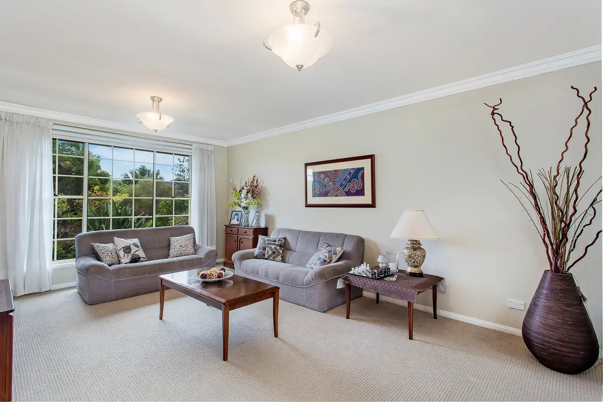 7 Miranda Close, Cherrybrook Sold by Louis Carr Real Estate - image 3