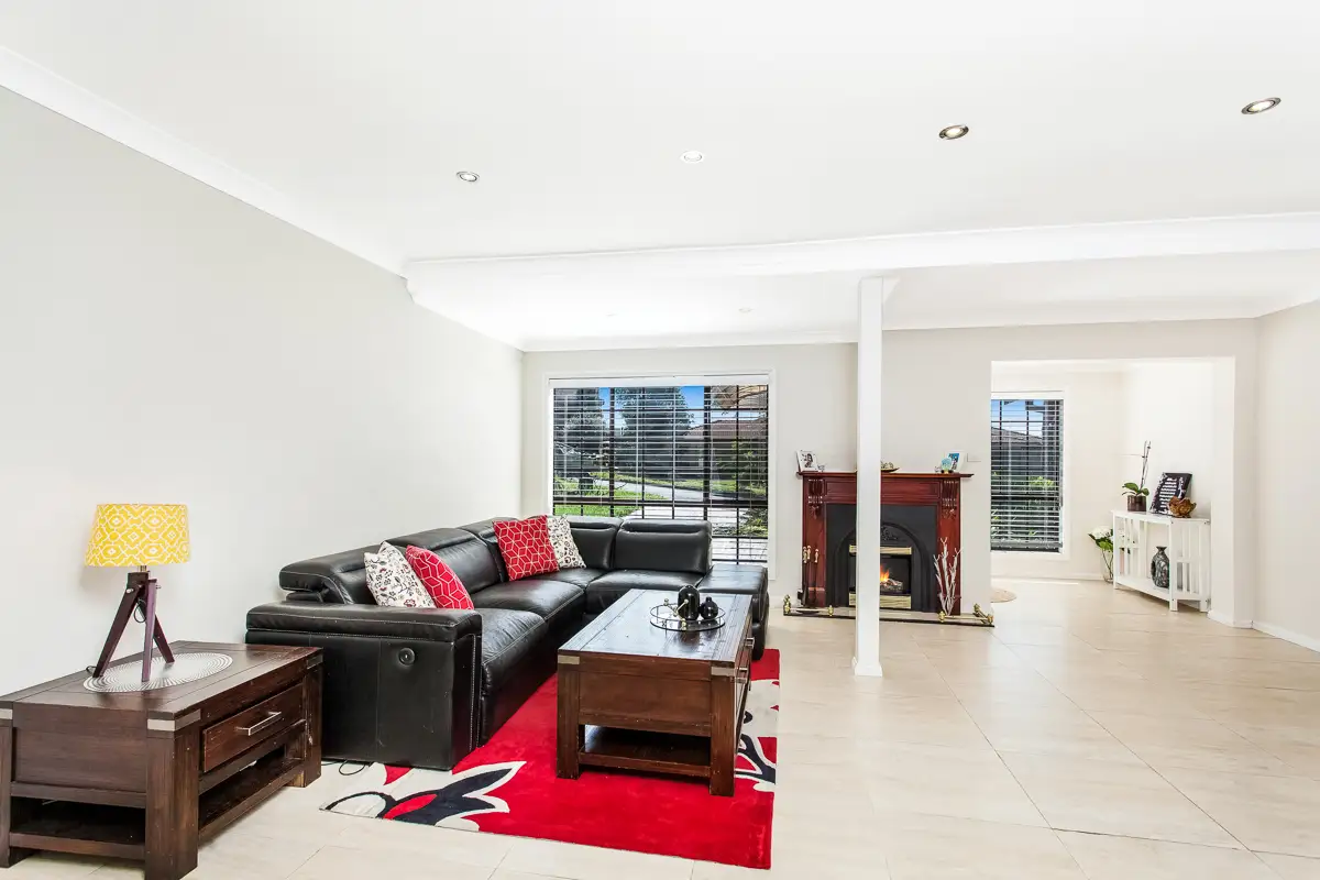 4 Caber Close, Dural Sold by Louis Carr Real Estate - image 2